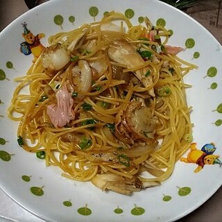 帆立カニカマと舞茸の和風パスタ